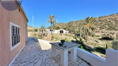Rustic house in Barrio de Jaravia photo 6