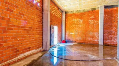 Local comercial en venta en Calle de Agro do Medio - Más