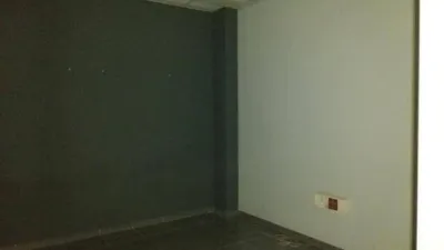 Local comercial en alquiler en Ensanche - Vista 4
