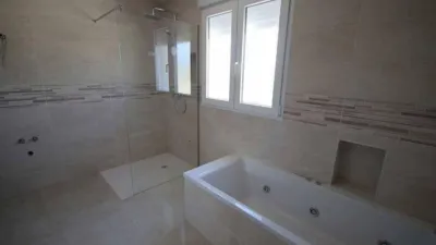 Chalet in Camarillas photo 11