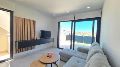 Piso – Orihuela, Paraje Los Almendros, Urbanización la Florida - Más