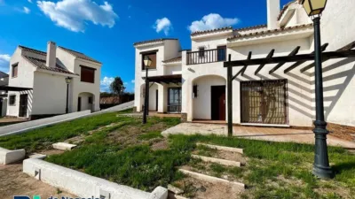 Townhouse in El Ronquillo photo 2
