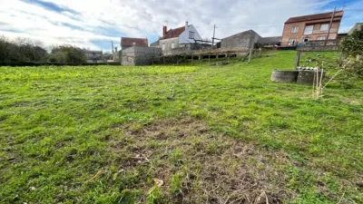 Terreno en venta en Calle Lg Sirves 110 - Más