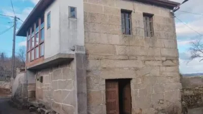 Chalet in Pulledo photo 3
