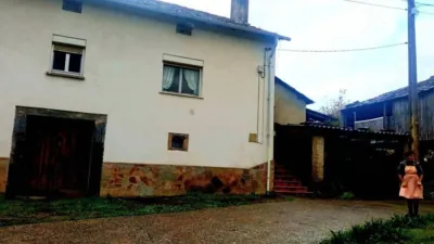 Casa – Villayón - Més
