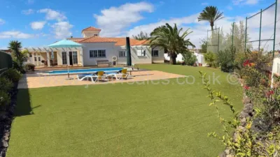 Chalet on Calle Descanso photo 20