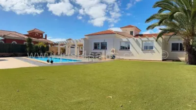 Chalet on Calle Descanso photo 21