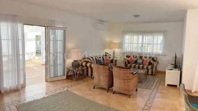 Chalet on Calle Descanso photo 9