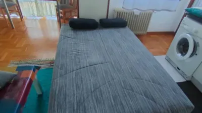 Piso en alquiler en Barañaingo Etorbidea, 23, Ermitagaña-Mendebaldea-Etxabakoitz (Pamplona - Iruña) de 1.400 €<span>/mes</span>