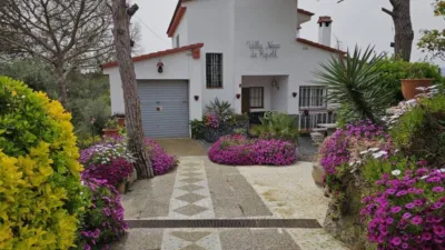 Rustic house in Maçanet de la Selva photo 2