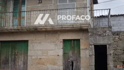 Stone house in Vilar de Santos photo 4