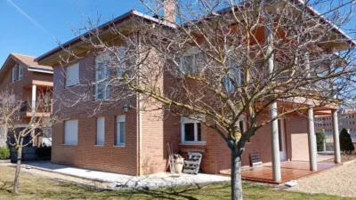 Chalet en venta en Almazán, Almazán