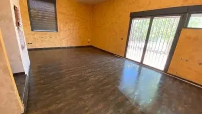 Chalet on Calle Cl Valdepenas photo 4