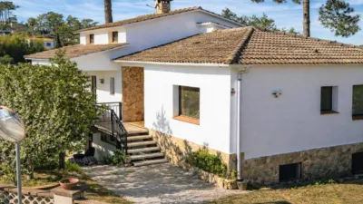 House in Urbanitzacions del Nord photo 2