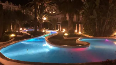 Dúplex en alquiler en Calle de Ramón Gómez de la Serna, 23, Playa de la Fontanilla (Distrito Centro. Marbella) de 11.000 €<span>/mes</span>
