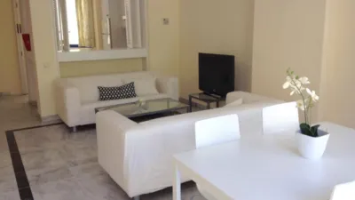 Dúplex en alquiler en Calle de Ramón Gómez de la Serna, 23, Playa de la Fontanilla (Distrito Centro. Marbella) de 11.000 €<span>/mes</span>