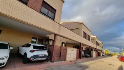 Casa adosada en venta en Marchamalo, Marchamalo de 259.000 €