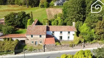Casa rústica en venta en Bertamiráns - Vista 2