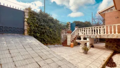 Chalet on Calle de Pontevedra photo 3