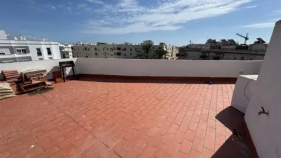 Penthouse on Carlos Cano Street photo 7