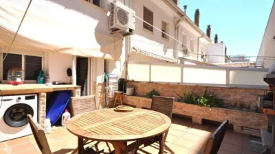 Terraced house on Carrer de Gorria photo 3