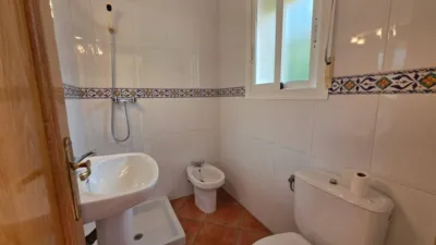 House in the Centre photo 19