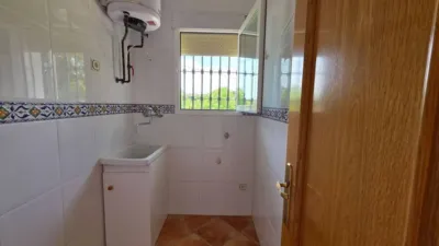 House in the Centre photo 20