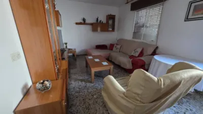 House in the Centre photo 2