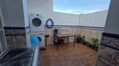 House in the Centre photo 6
