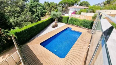 House in Canyelles-La Montgoda photo 40
