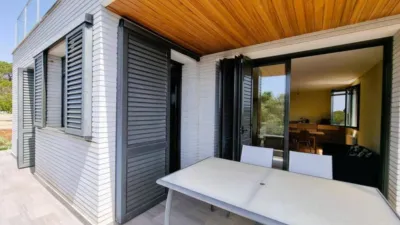 House in Canyelles-La Montgoda photo 9