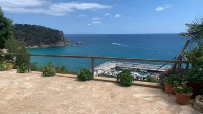 House in Canyelles-La Montgoda photo 2