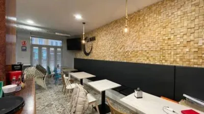 Local comercial en venta en Parroquias - Más