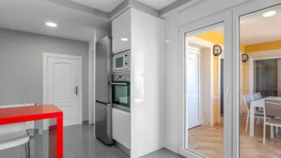 Casa – San Miguel de Salinas, Urbanización Ciudad de las Telecomunicaciones - Más