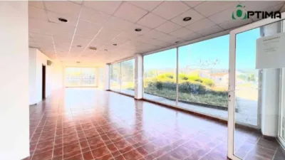 Local comercial en alquiler en Santiago de Compostela - Más