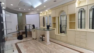 Local comercial en alquiler en Ensanche - Vista 4