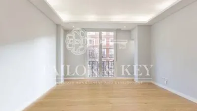 Piso en alquiler en Recoletos - Imagen 2