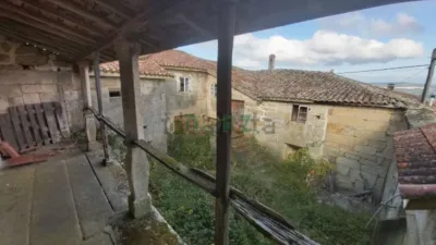 Stone house in O Pereiro de Aguiar photo 9