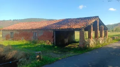 Rustic house on Viaducto Bustio Street photo 10
