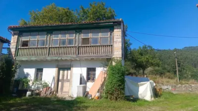 Rustic house on Viaducto Bustio Street photo 2