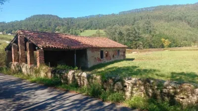 Rustic house on Viaducto Bustio Street photo 9