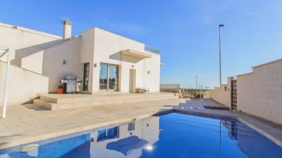 Casa – San Miguel de Salinas, Las Escalericas - Més