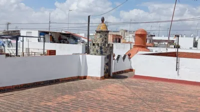 Townhouse on Calle Pamplona photo 15