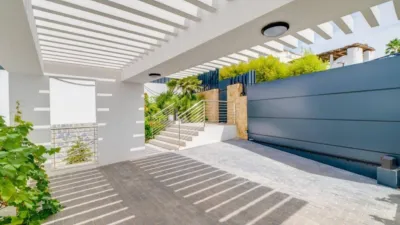 Villa in Golf Bahía Urbanization photo 3