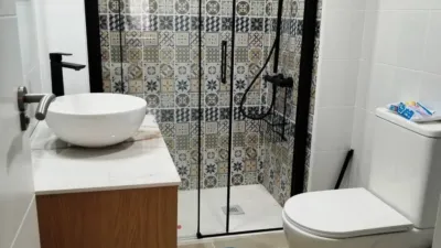 Piso en alquiler en Juan Xxiii-Rochelambert, Juan XXIII-Rochelambert (Distrito Cerro Amate. Sevilla Capital) de 300 €<span>/mes</span>