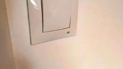 Piso en alquiler en Juan Xxiii-Rochelambert, Juan XXIII-Rochelambert (Distrito Cerro Amate. Sevilla Capital) de 300 €<span>/mes</span>