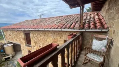 Chalet en alquiler en Quintanilla de Rucandio, Quintanilla de Rucandio (Valderredible) de 2.800 €<span>/mes</span>