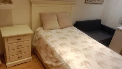 Piso en alquiler en Carrer de la Torre, número --, cerca de Carrer de Hilarión Eslava, Plaça de Crevillent-Juzgados (Distrito Núcleo Urbano. Elx - Elche) de 850 €<span>/mes</span>