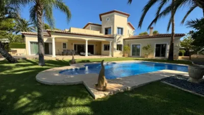 Chalet in Cala Advocat-Baladrar photo 13