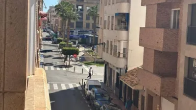 Apartment on Pedro Lorca Street photo 6